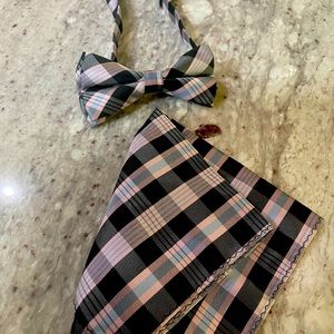 Bow tie and handkerchief pocket insert